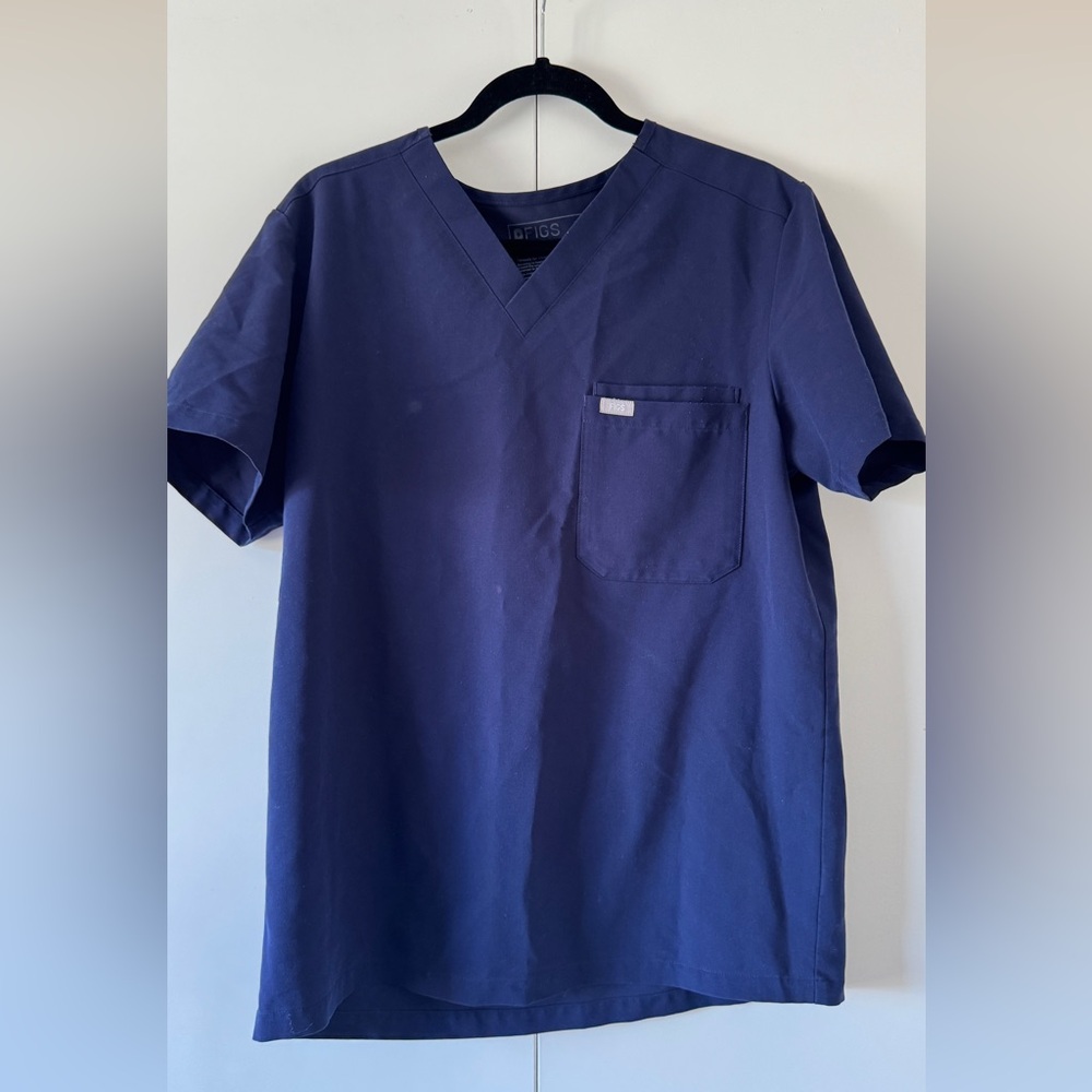 Figs Men’s Technical Collection Navy Blue V-Neck Scrub Top